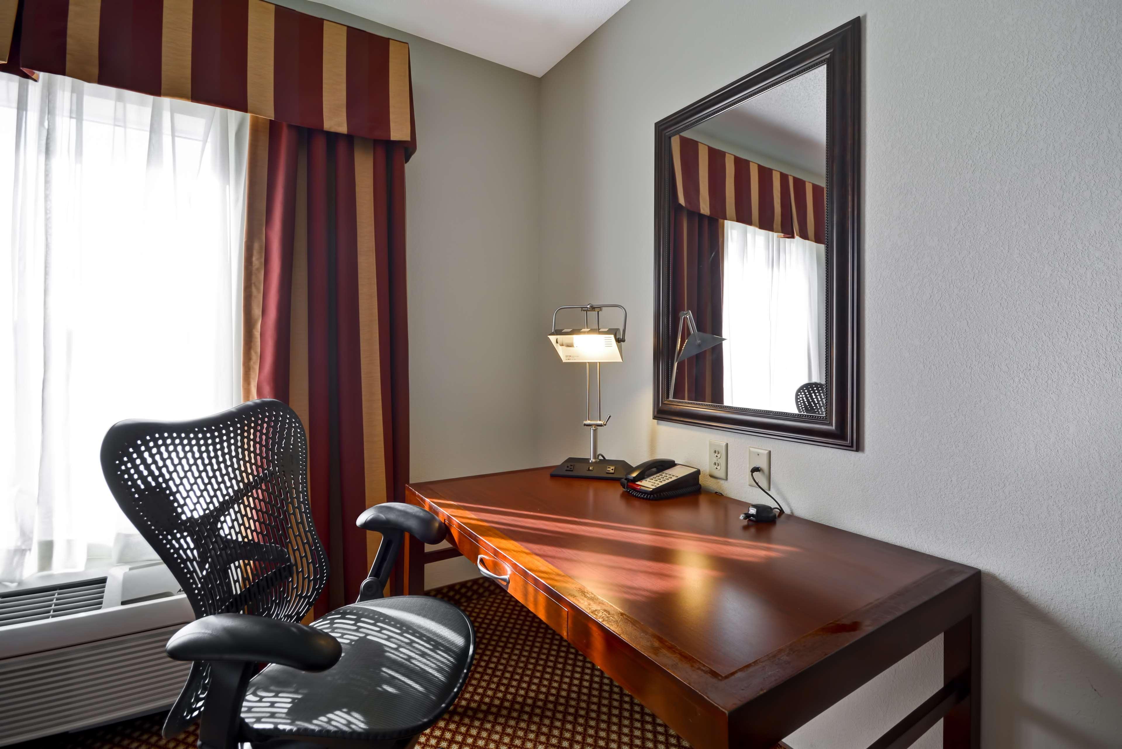 Hilton Garden Inn Tampa Riverview Brandon Exteriör bild