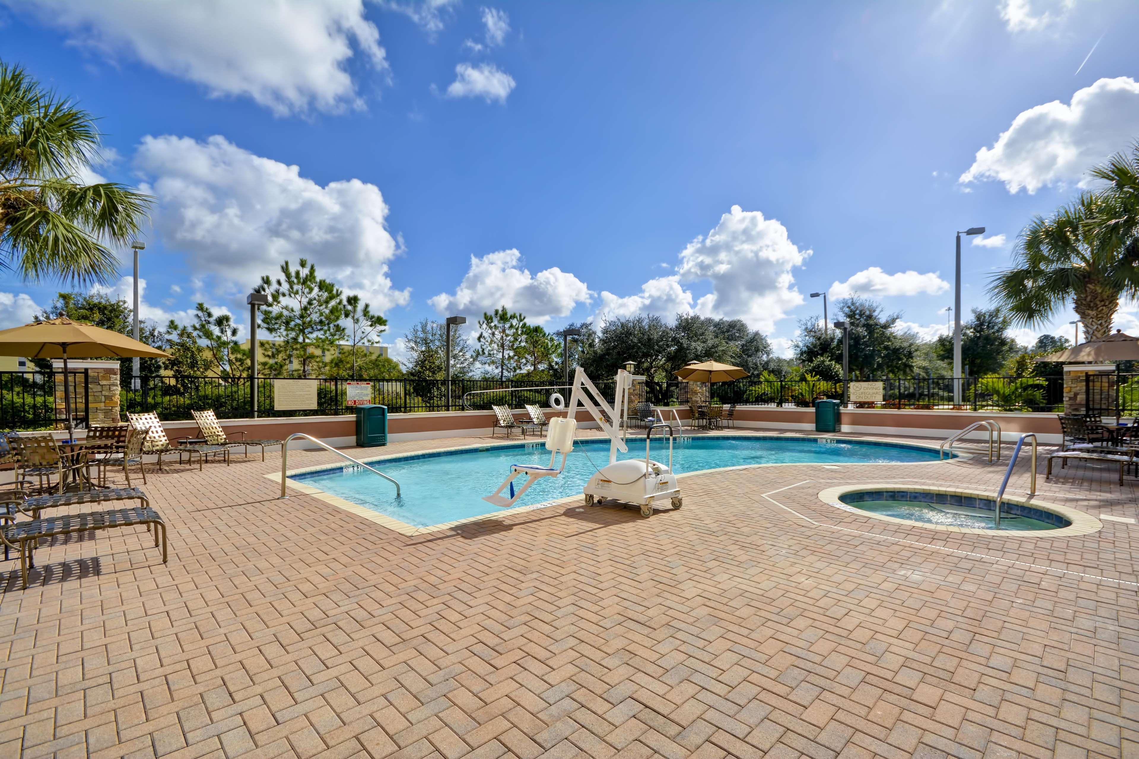 Hilton Garden Inn Tampa Riverview Brandon Exteriör bild