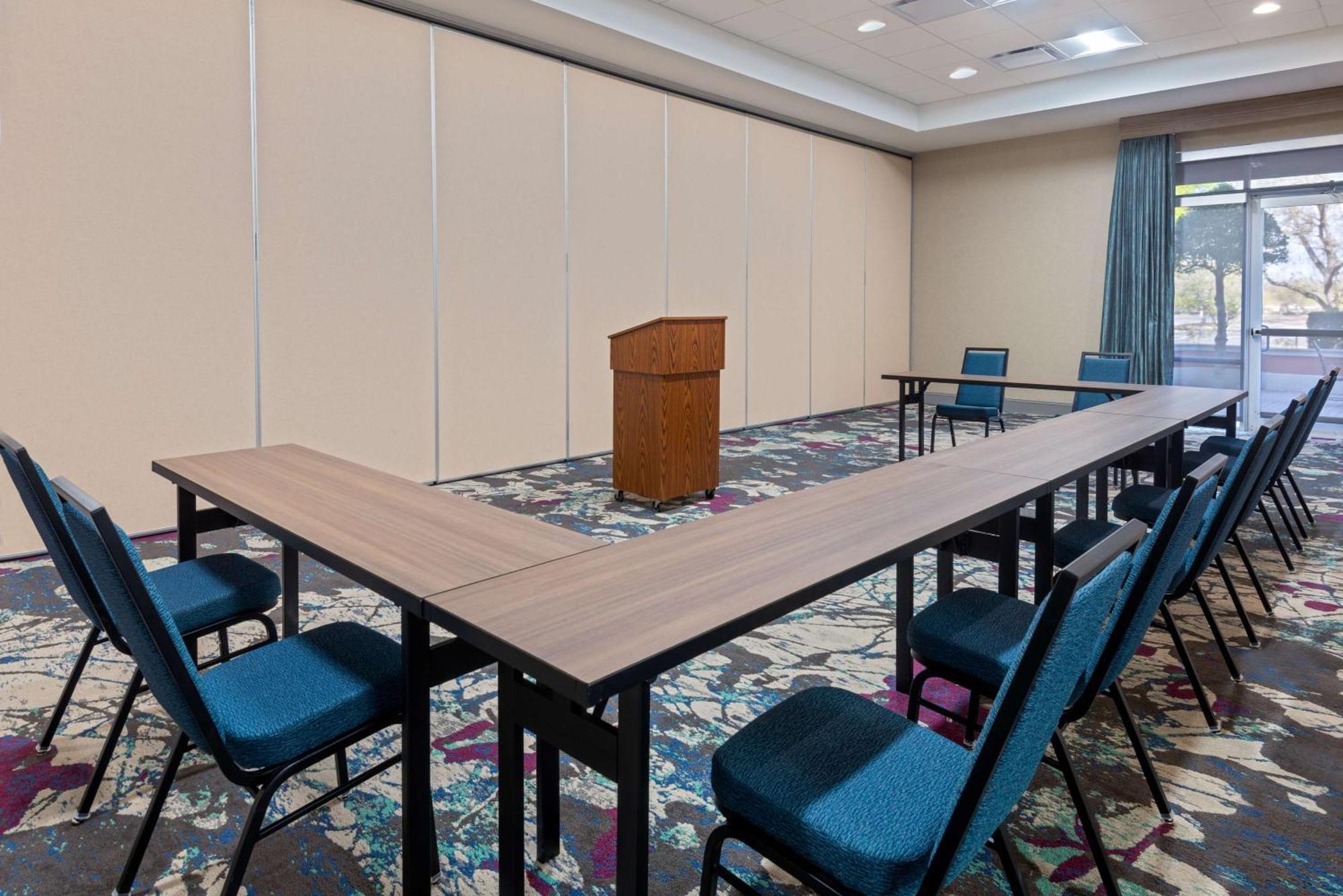 Hilton Garden Inn Tampa Riverview Brandon Exteriör bild